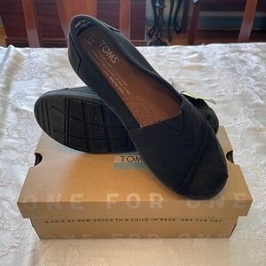 Toms Kids Classic Black Canvas Shoes